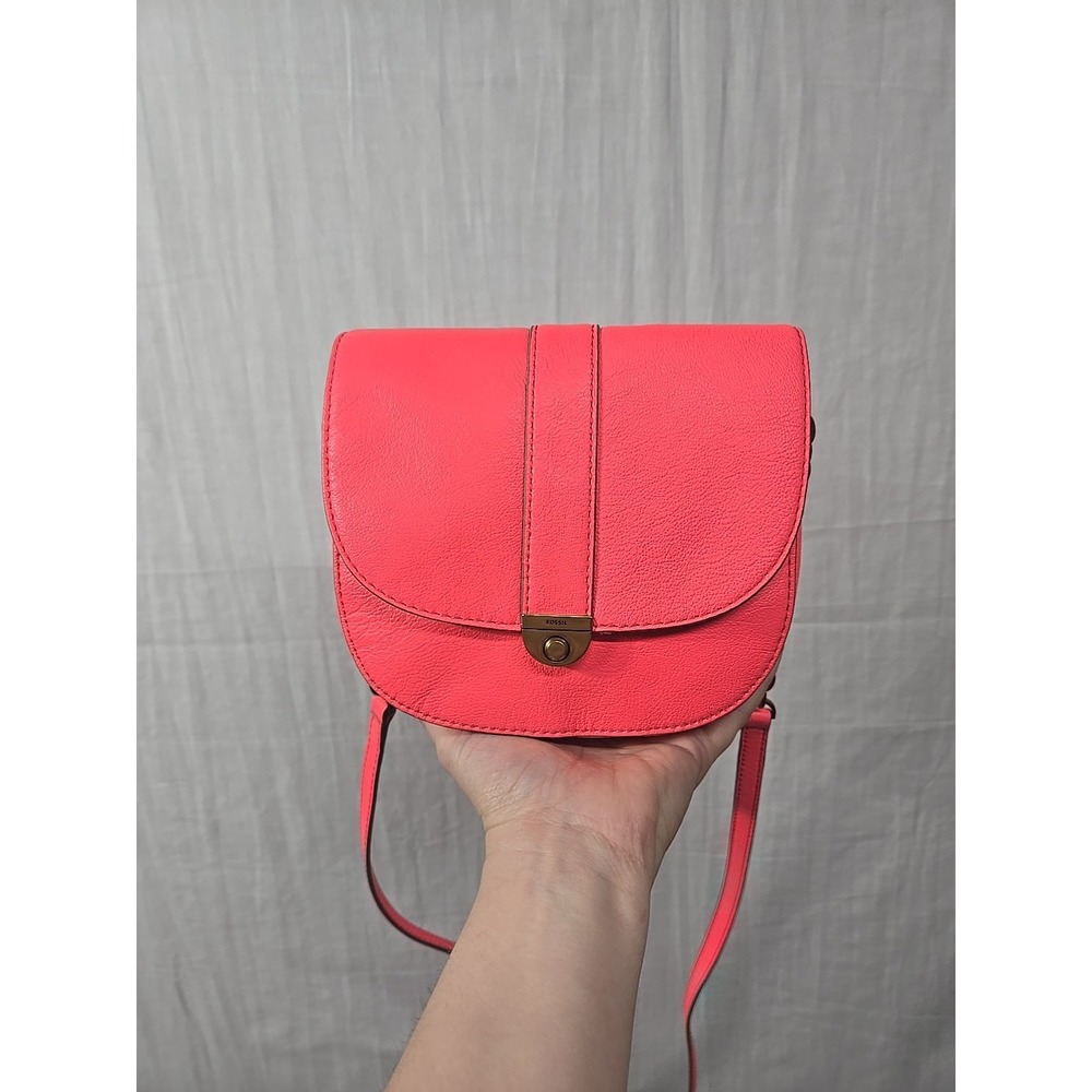 Fossil Coral Austin Flap Leather Crossbody Purse‎ Adjustable Strap Gold Hardware